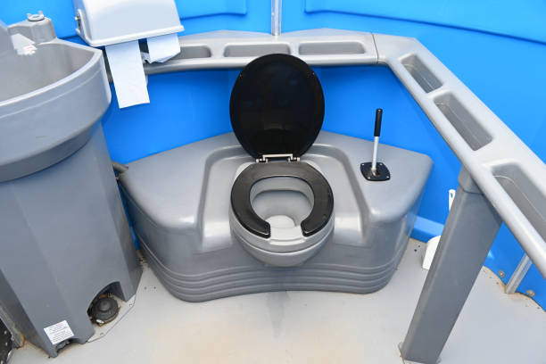 Best Porta potty delivery and setup  in Highland Park, MI